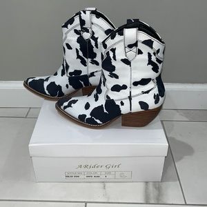 cow print cowboy boots